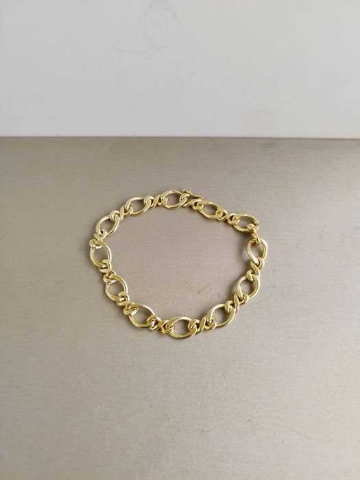 Pulseira dourada em prata 925