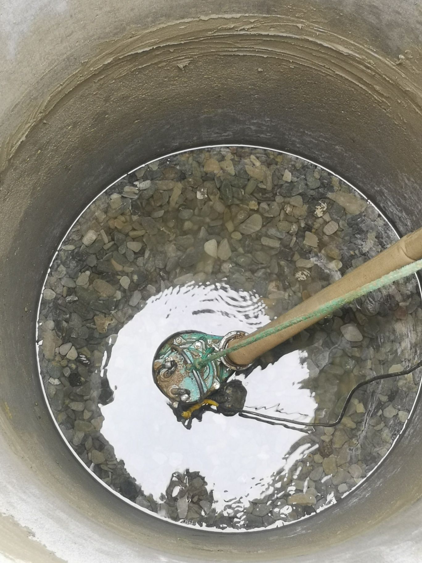Studnie tradycyjne kręgowe - kopanie studni, szukanie żył wodnych