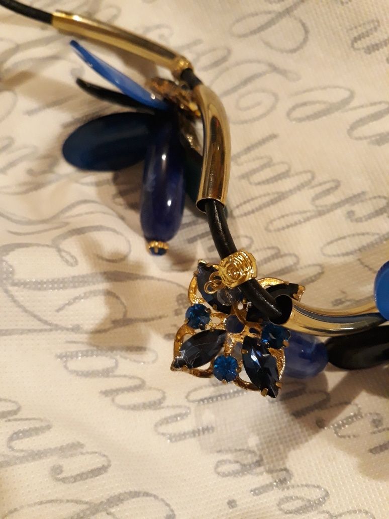 Женское ожерелье бусы большие янтарь ораньжевые синие перламутровые