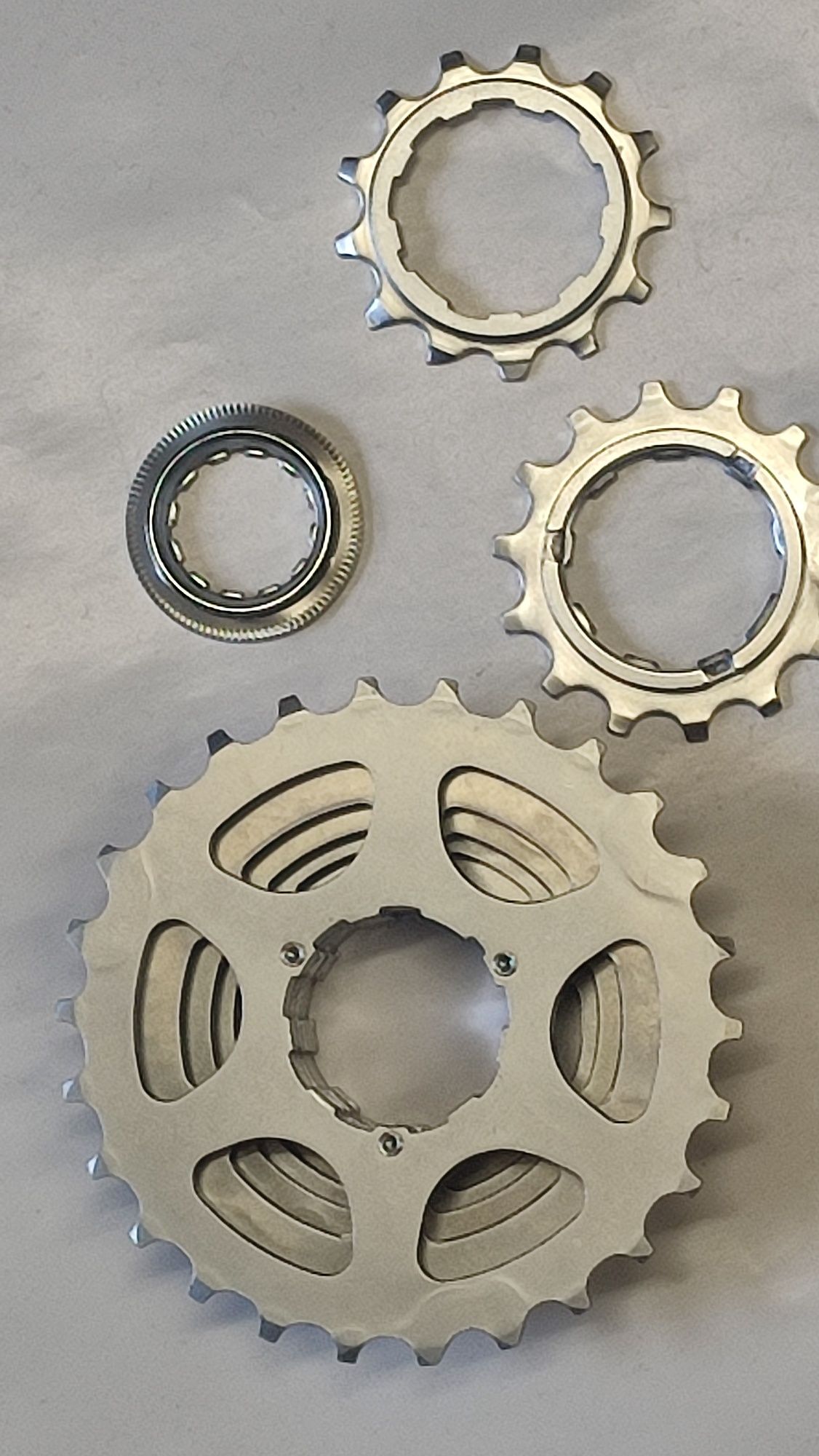 Kaseta Shimano 600 Hyperglide 8 speed 13-26
