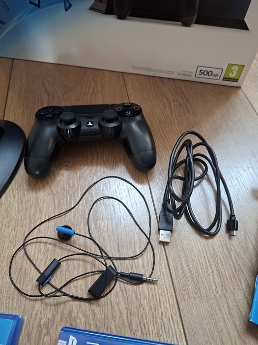 Acessórios ps4 + jogos