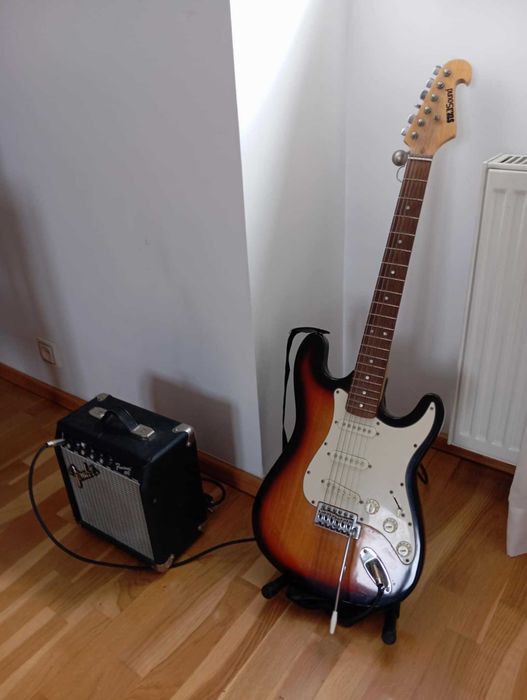 Gitara elektryczna StarSound + Wzmacniacz Fender 10G