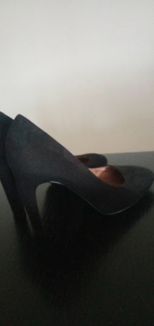 Czarne buty zamszowe, obcas 10 cm