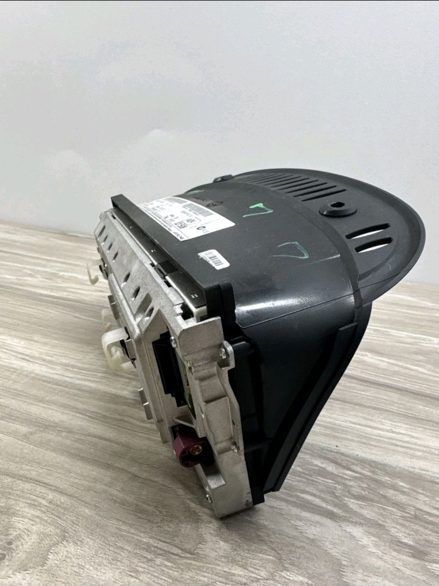 Display  BMW E90 E91 E92 E93 CIC Navigation Professional 8.8"