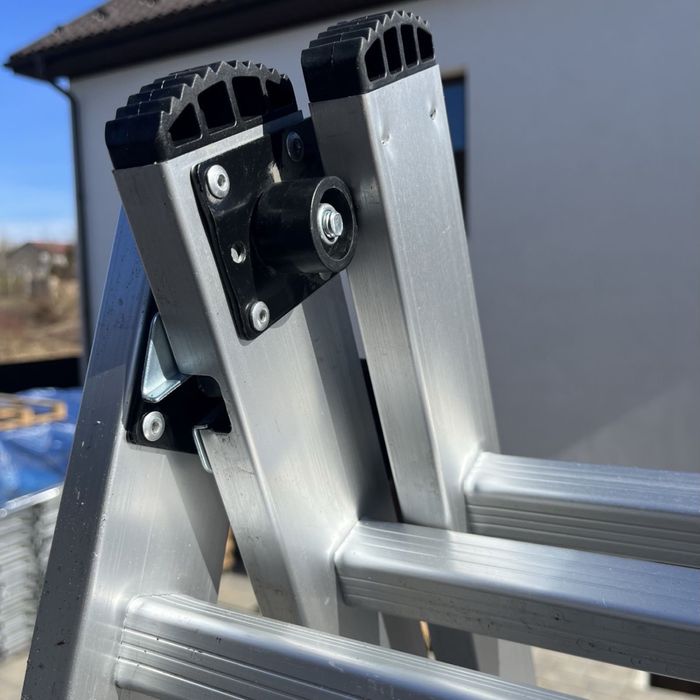 Драбина 3-9.10.11.12 сх Лестница алюмінієва 3-х секційна драбина