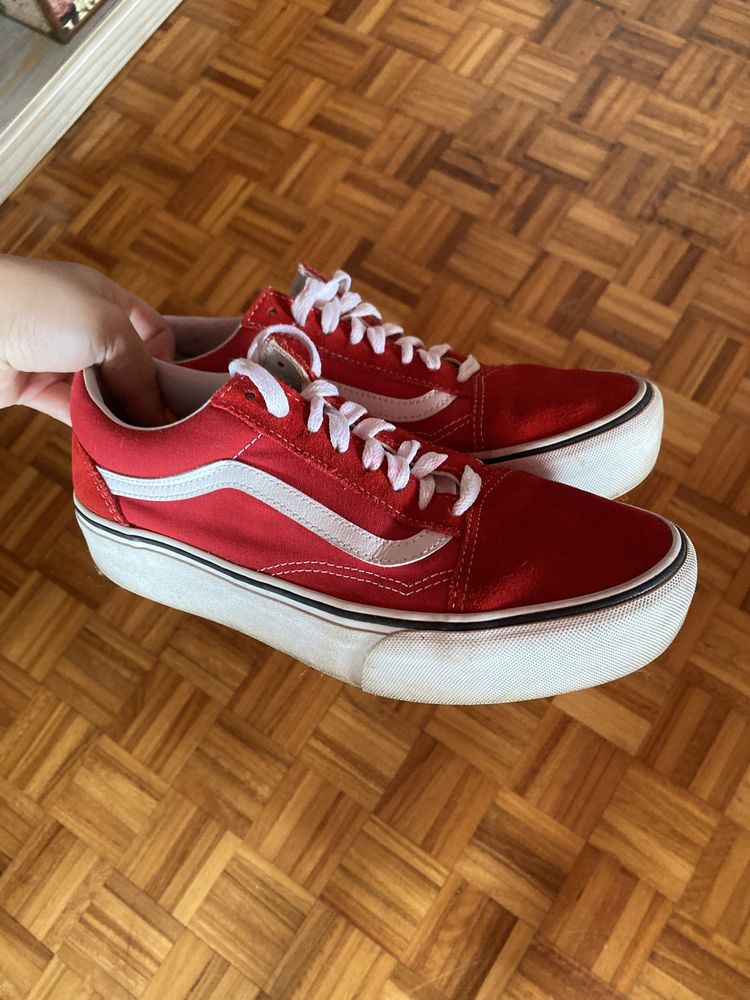 Vans vermelhos de plataforma tamanho 39