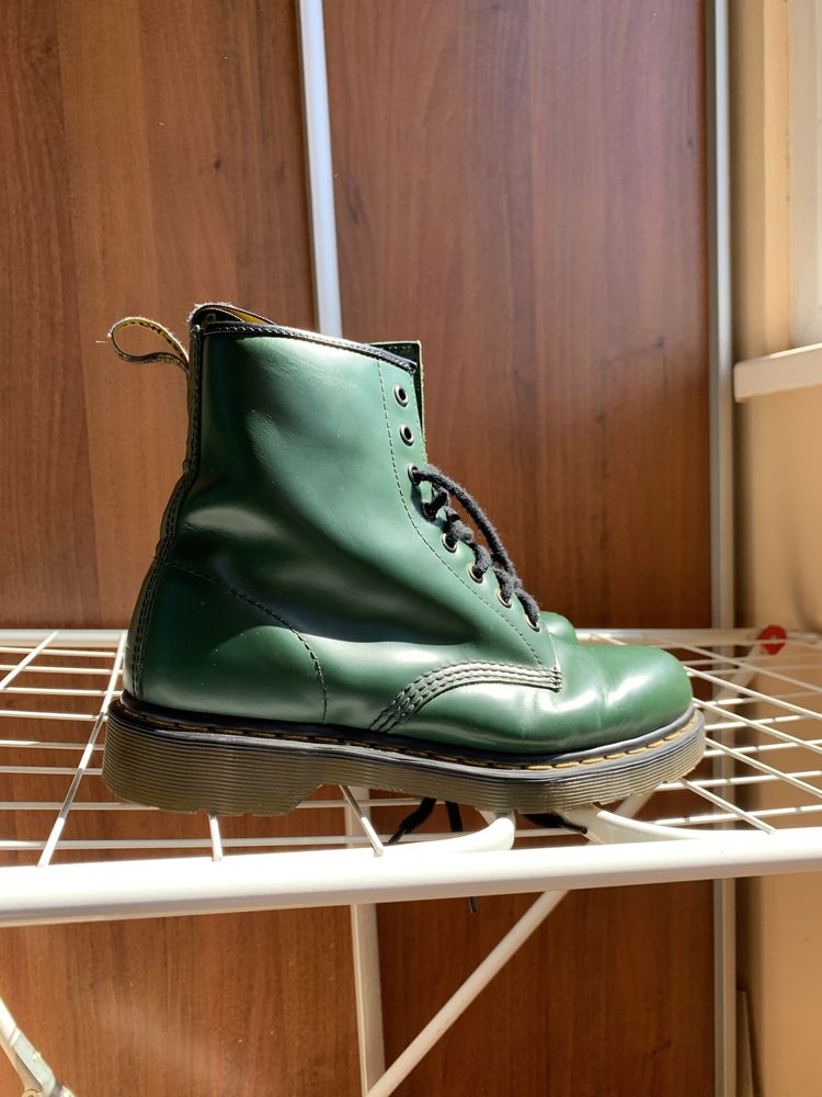 Новые Кожанные Dr. Martens