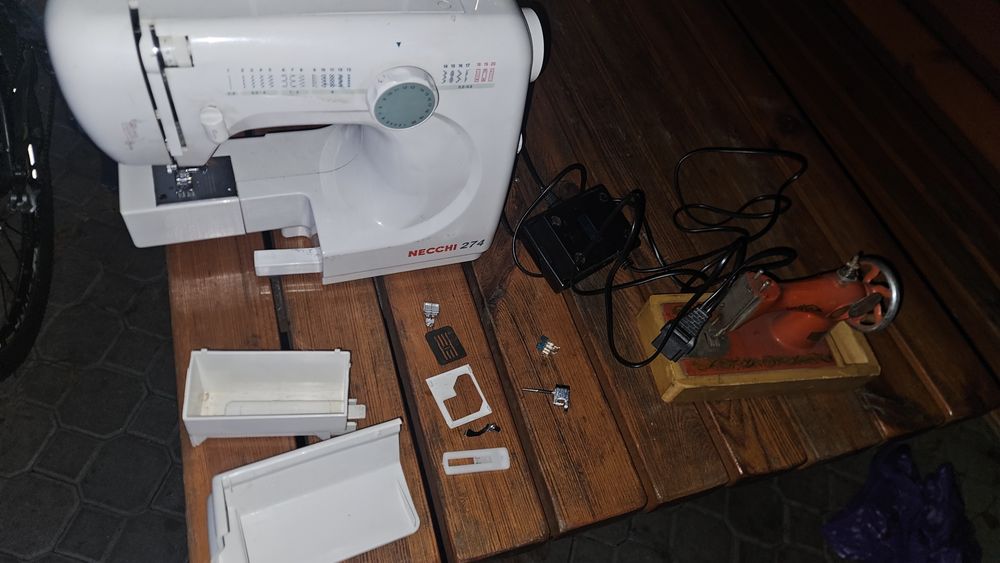 Maszyna do szycia Necchi 274