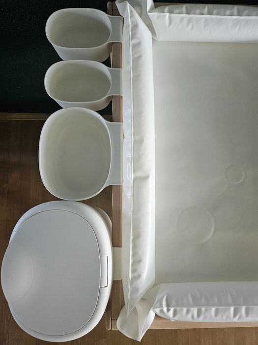Przewijak Ikea + mata do przewijania + kosze zawieszane