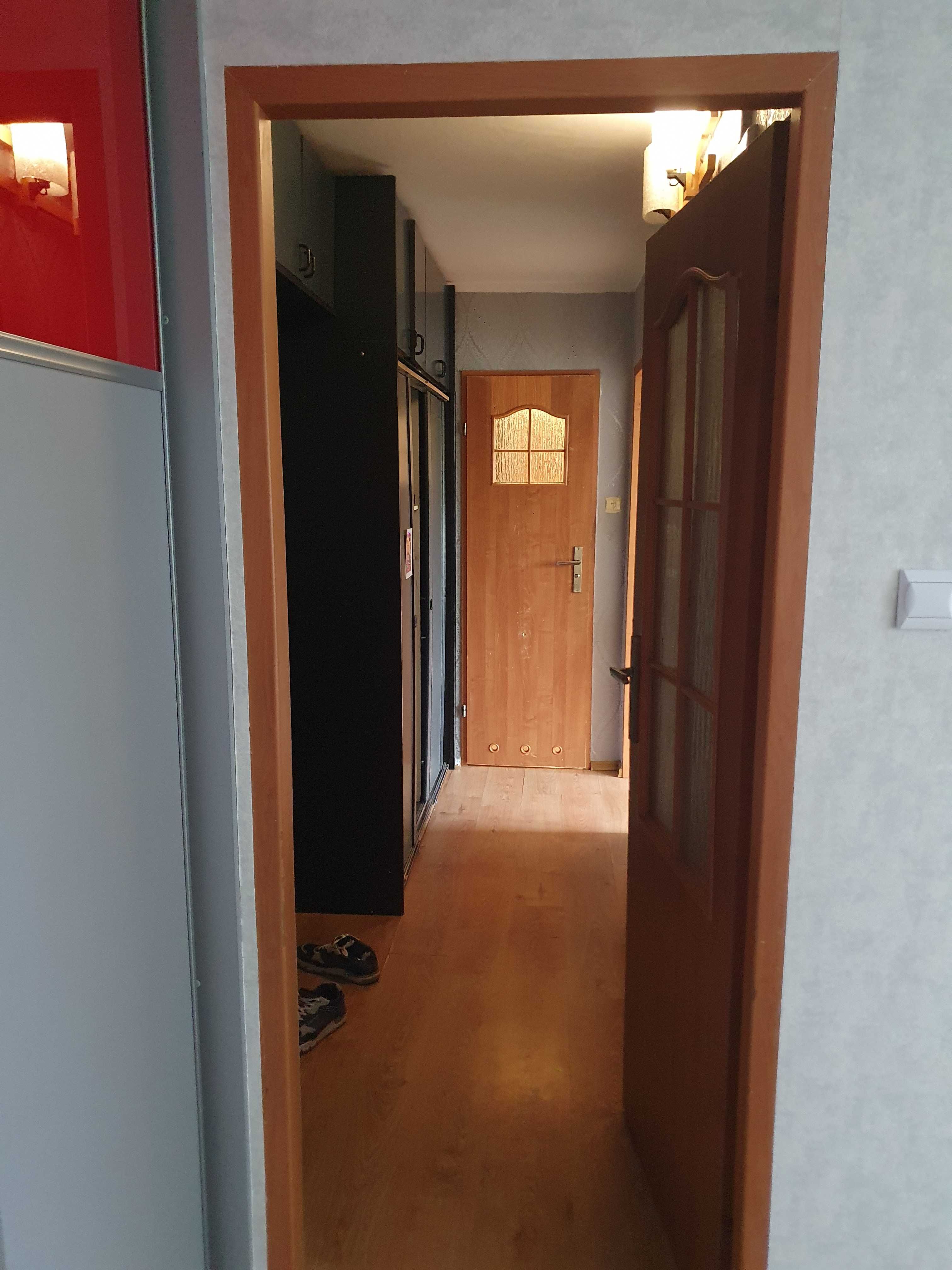 bez pośredników sprzedam mieszkanie dwupokojowe o pow. 32,5 m kw.