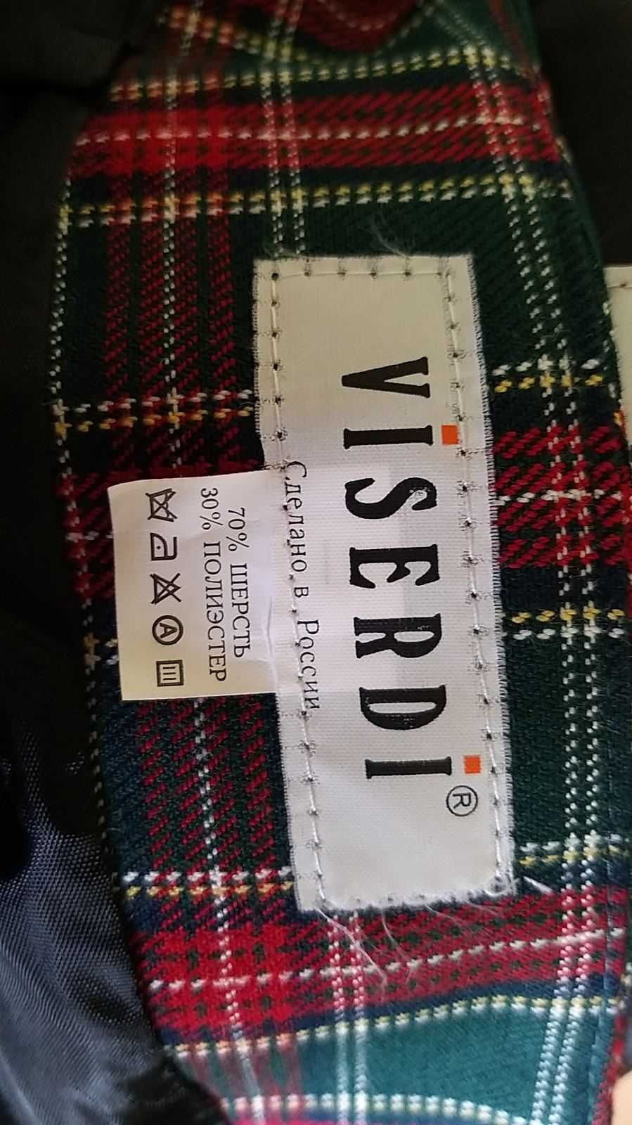 Школьная форма новая размер 34 бренд Viserdi из шерстяной ткани