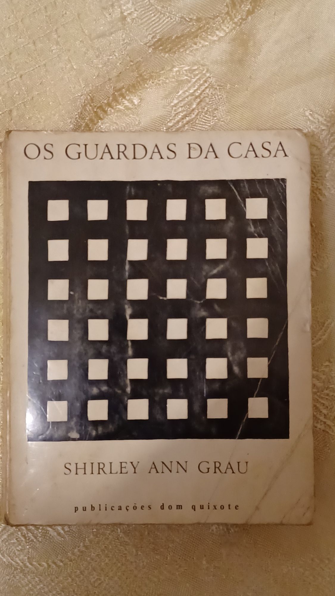 Livro "Os Guardas da Casa" de Shirley Ann Grau
