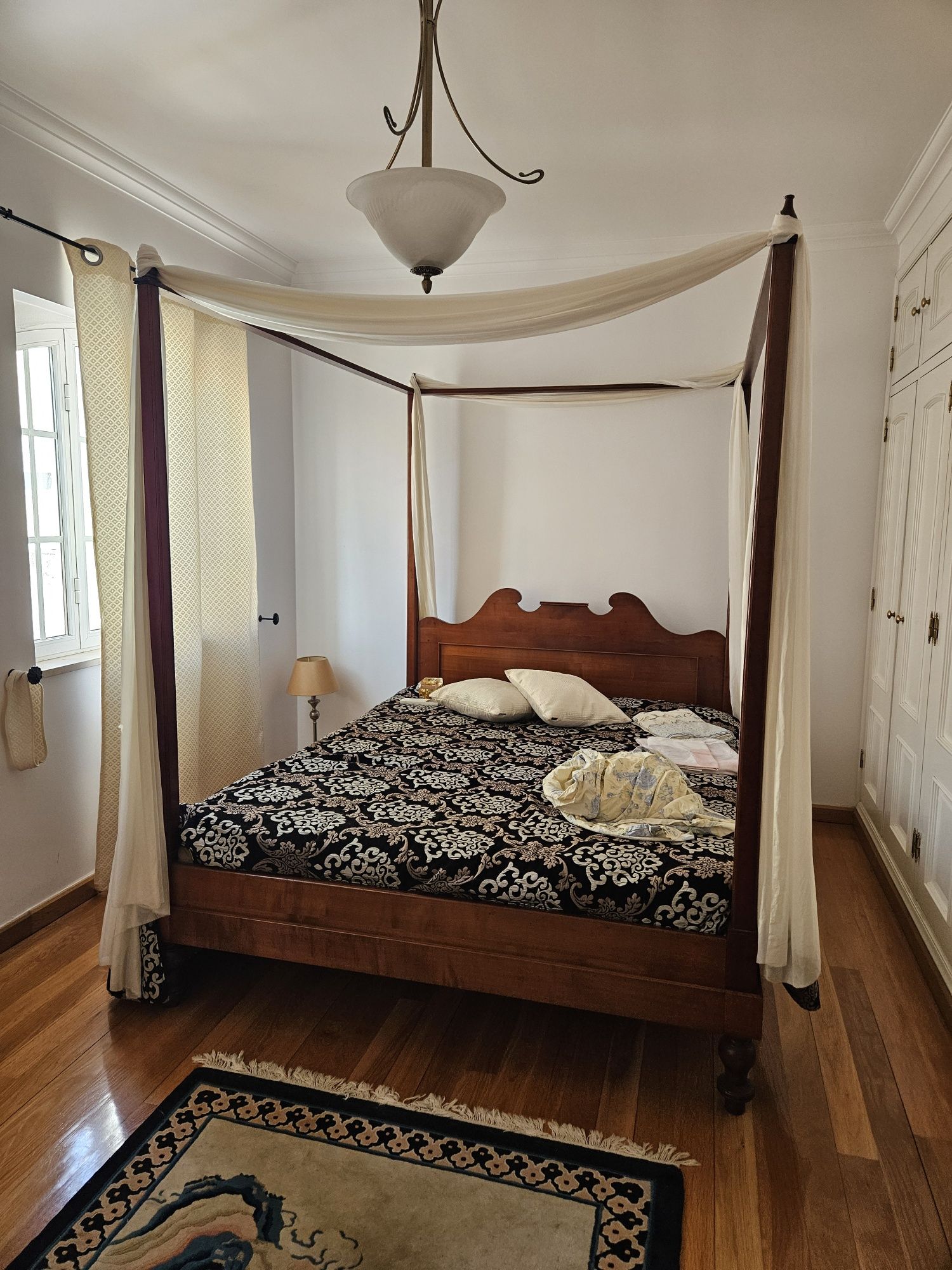 Cama casal excelente estado