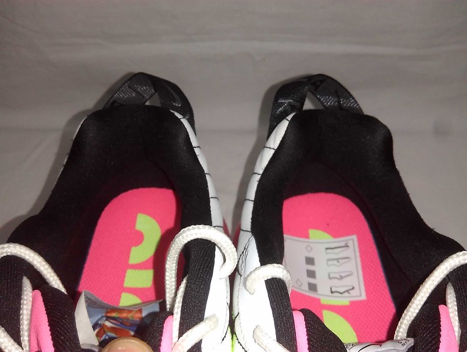 Buty Nike Air Max 720-818 rozm. 40