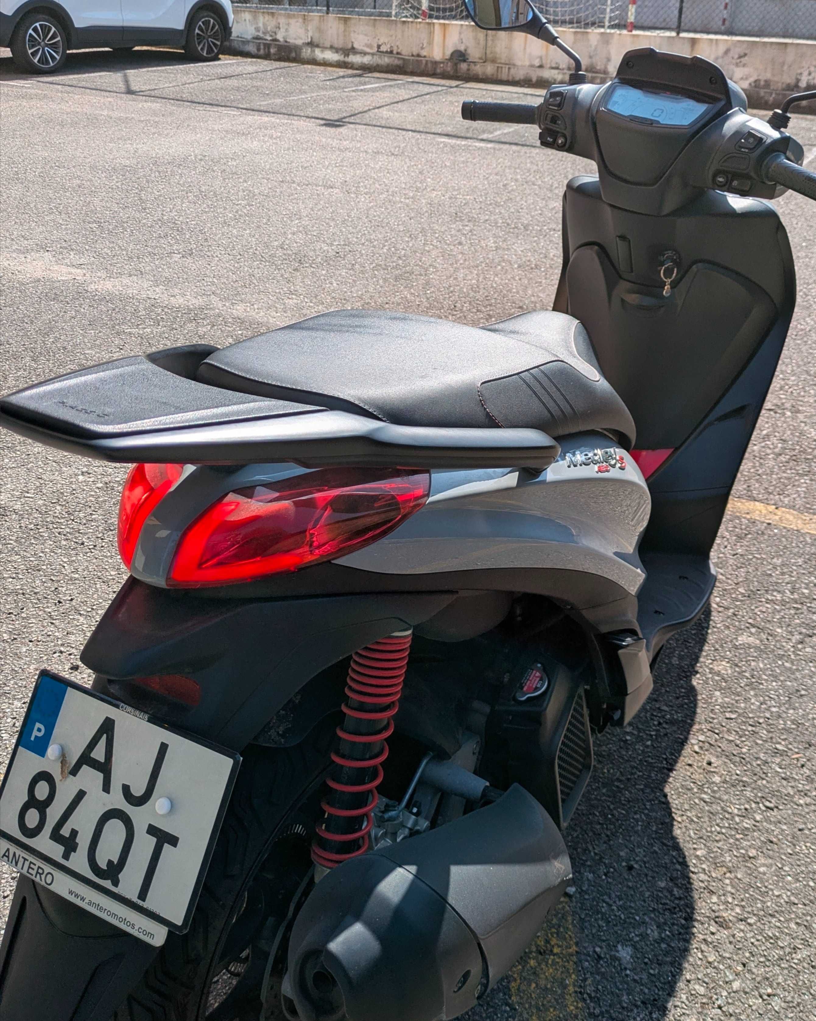 Piaggio Medley S 125
