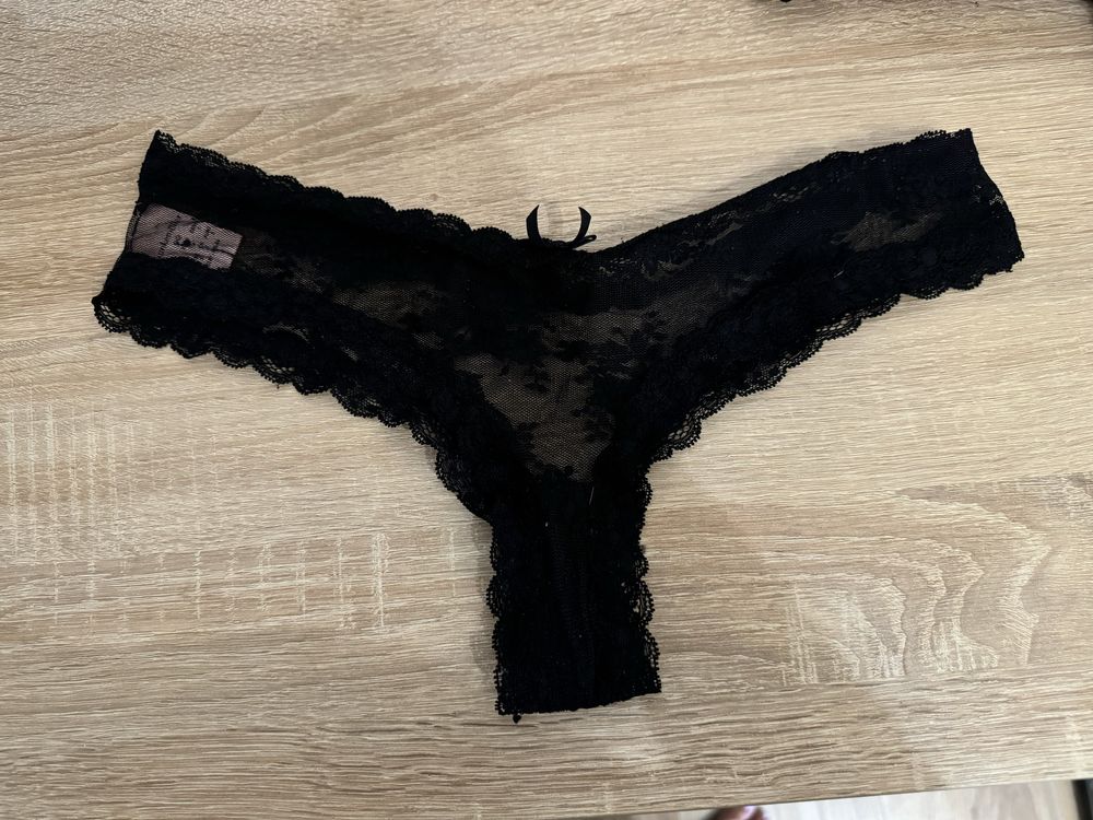 Czarne stringi 36 s hunkemoller