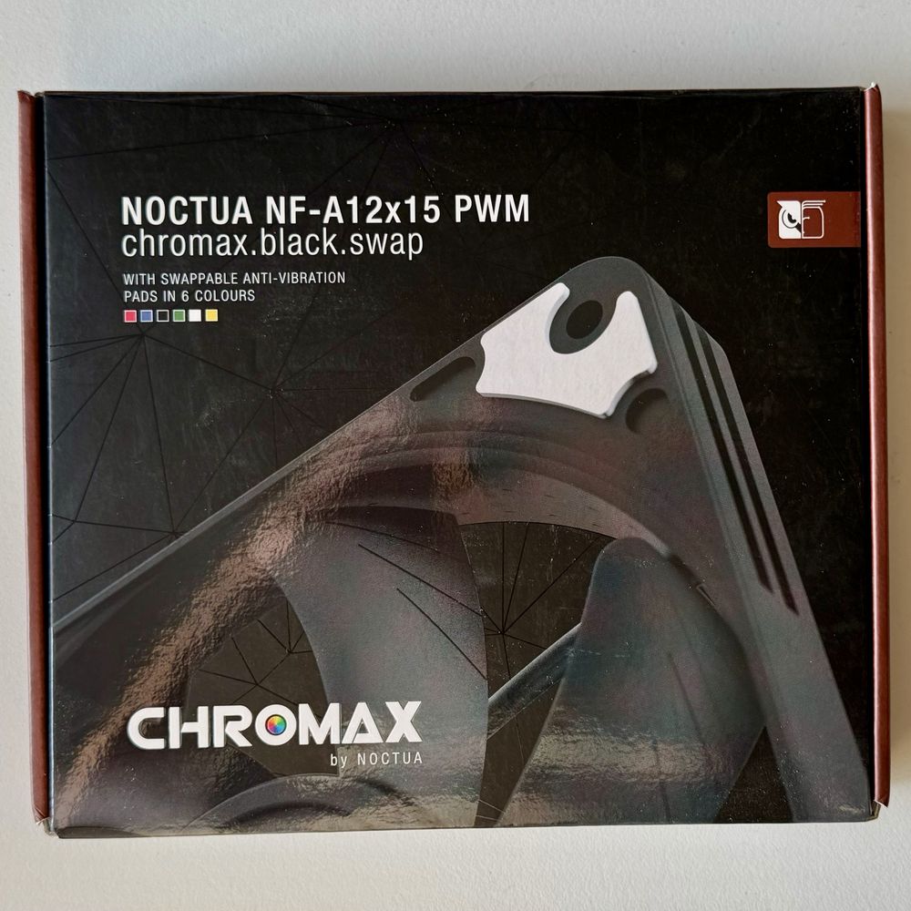 Arrefecedor de CPU - NF-A12x15 PWM chromax.black.swap