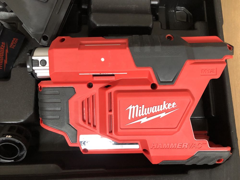 Акум.система пиловідведення Milwaukee M12-DE