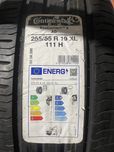 255/55R19 111H continental