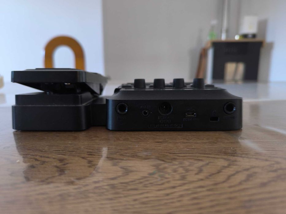 Pedaleira Zoom G1X FOUR