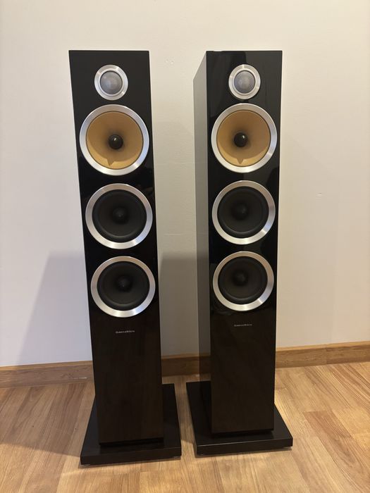 Bower & Wilkins CM8 S2