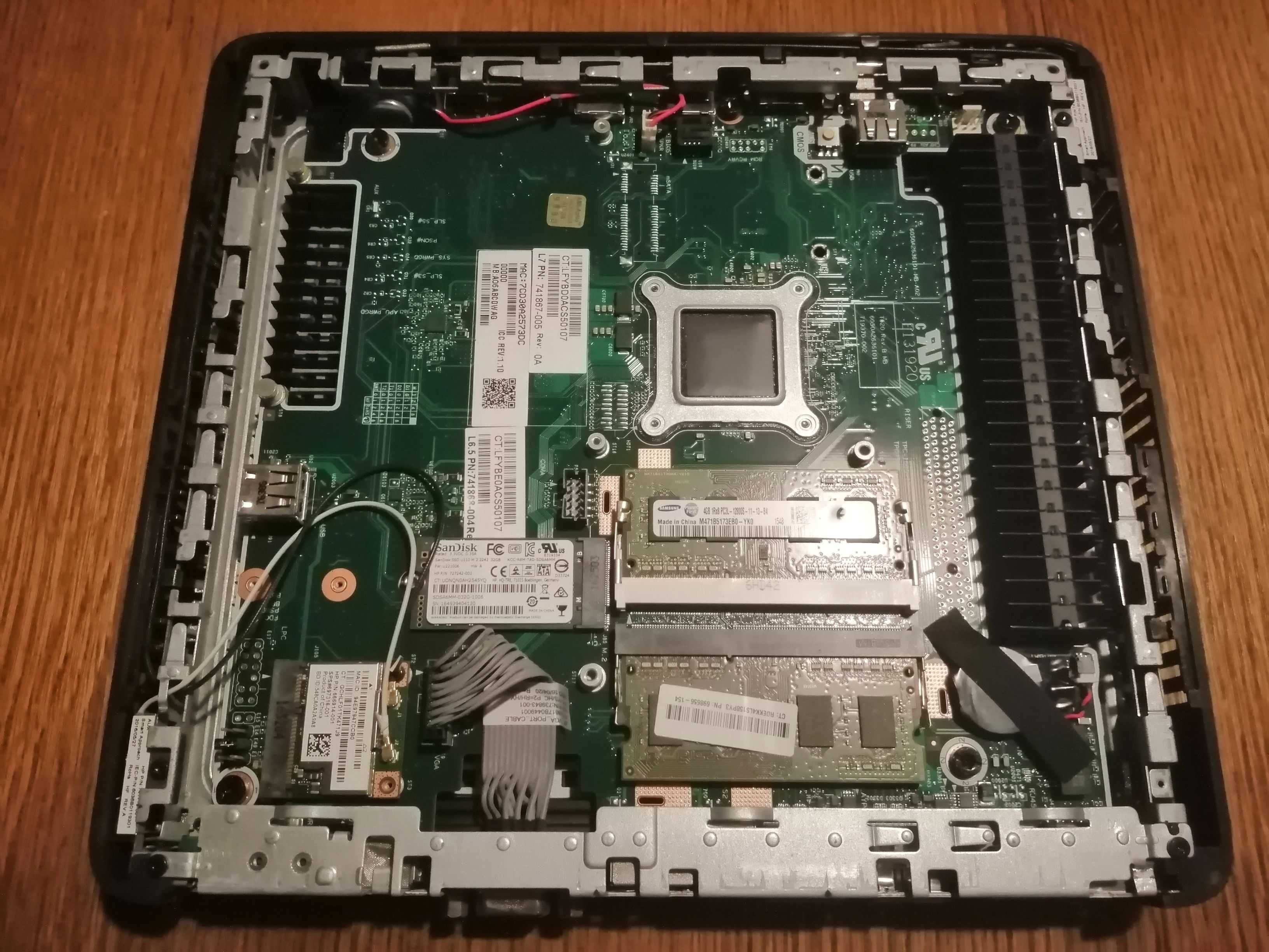 Komputer ThinPad 620 Monitor 22 NEC AMD GX 8GB RamSSD Zasilacz USB HDD