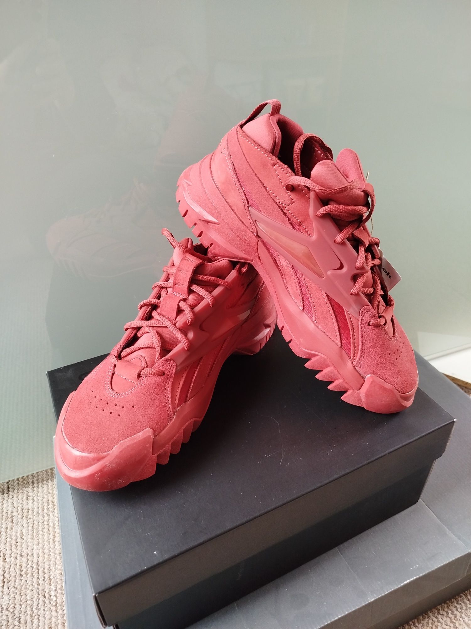 Buty 40.5 Reebok Causal