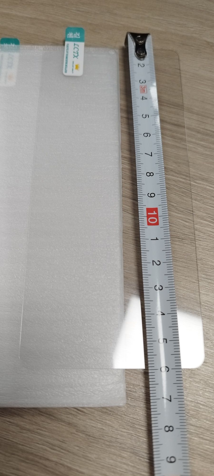Etui na telefon i trzy szkła ochronne