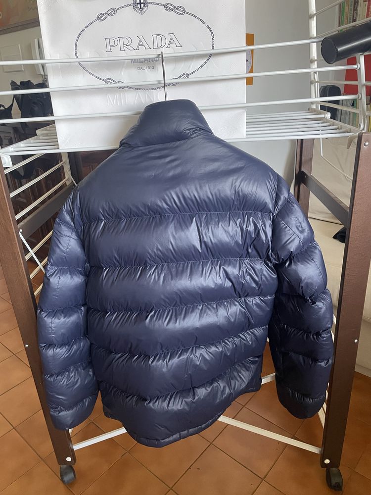 Пуховик Prada размер 52