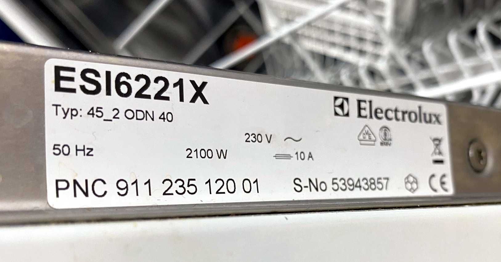 Maquina Loiça Encastrável Eletrolux ESI 6221