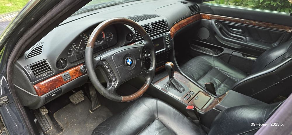 Срочно Продам  Bmw e38  m57 b30 максимальна  комплектація  все рідній
