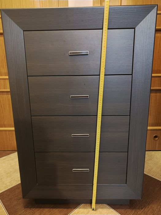 Dwie komody oraz stolik