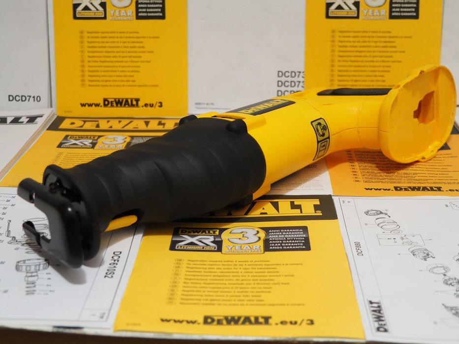 Przecinarka DEWALT DC 380 pila lisi ogon 18v bez bateria germany