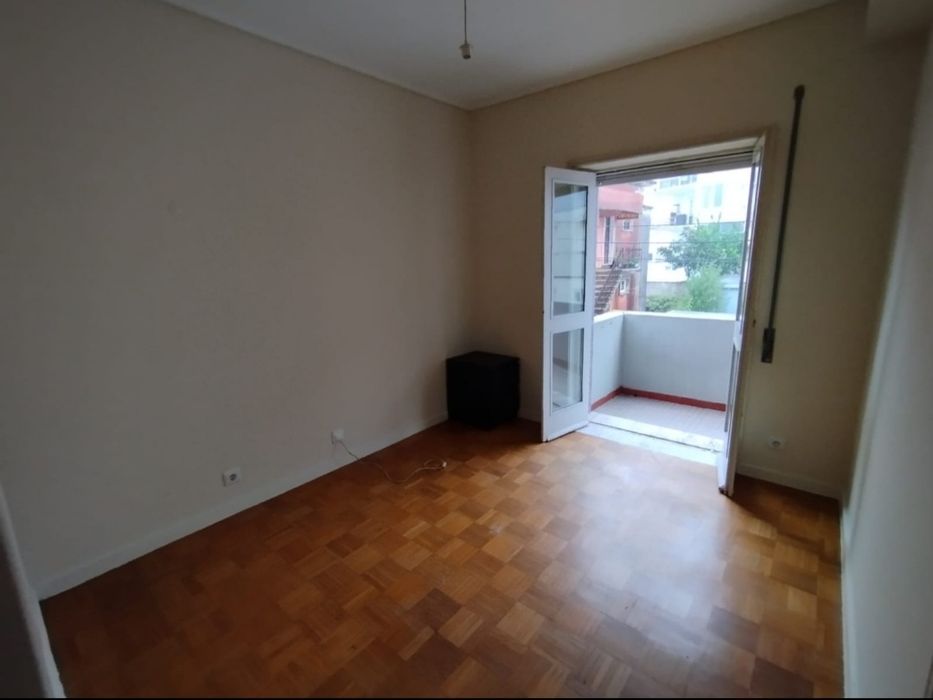 Quarto para arrendar em Coimbra