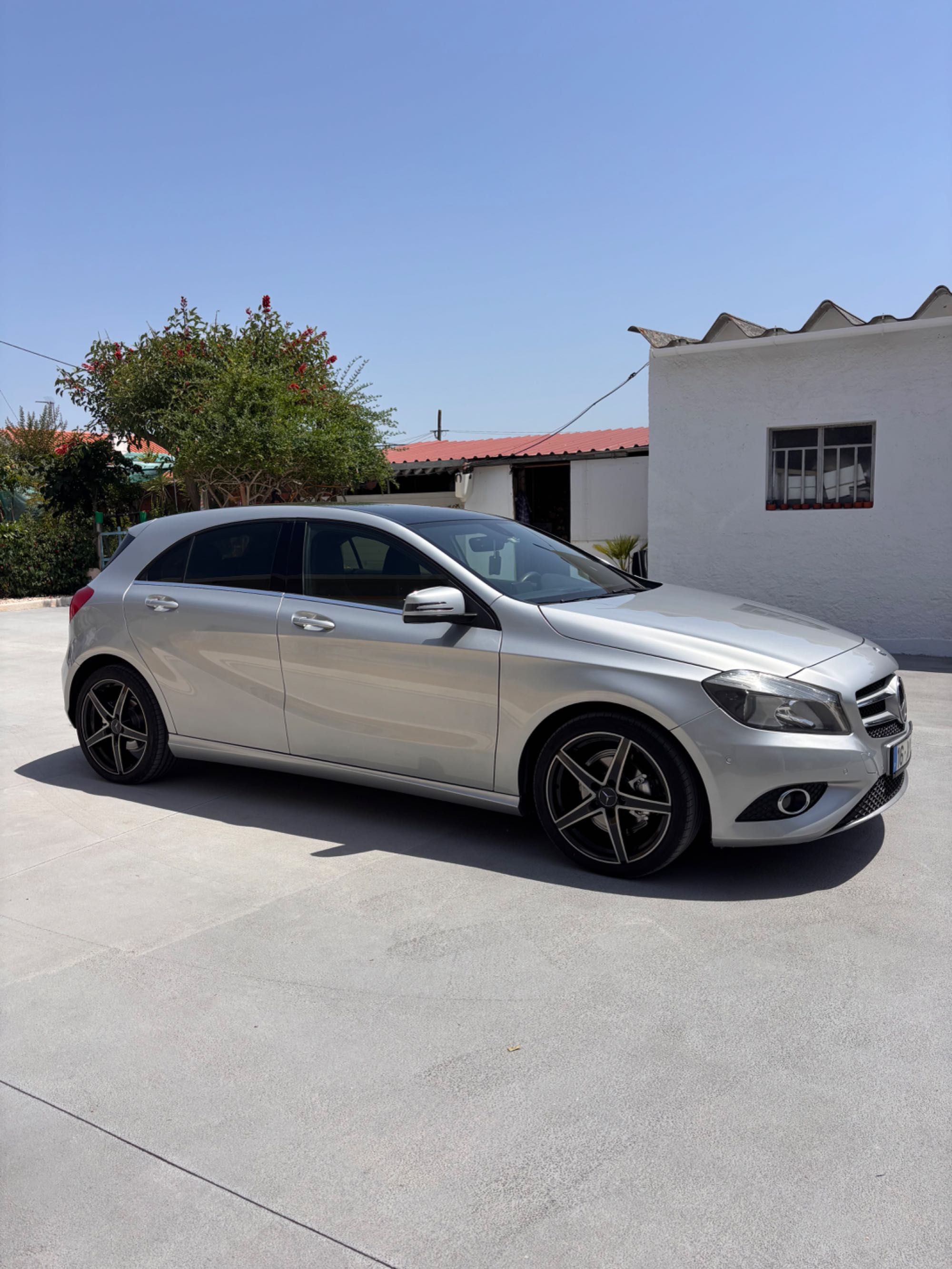 Mercedes Benz A180