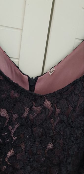 Sukienka z koronka r.46