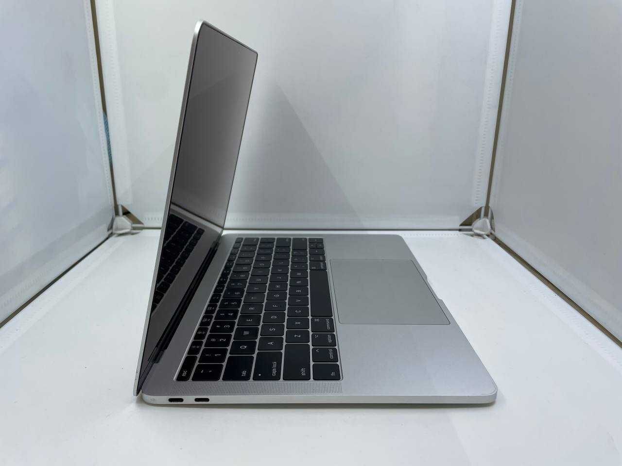 MacBook Pro 13" 2017 i5/8/128GB A1708 ГАРАНТІЯ 31 День МАГАЗИН