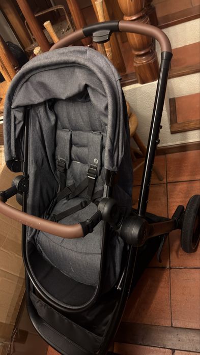 Carrinho zelia s maxi cosi