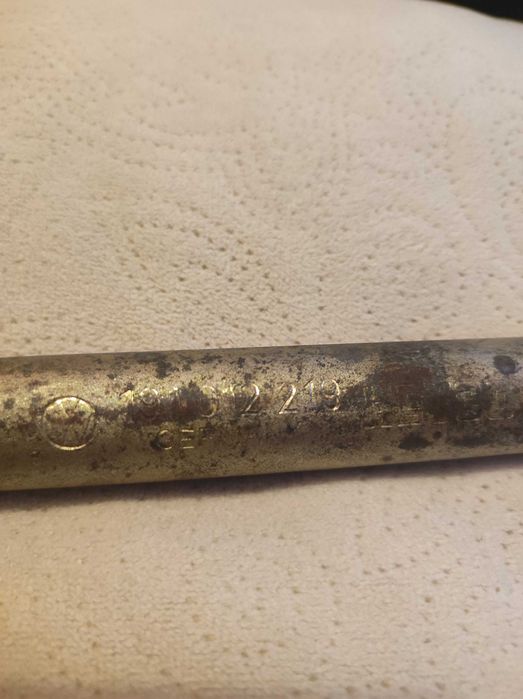 Lewarek samochodowy BMW 5 E39 + klucz 17