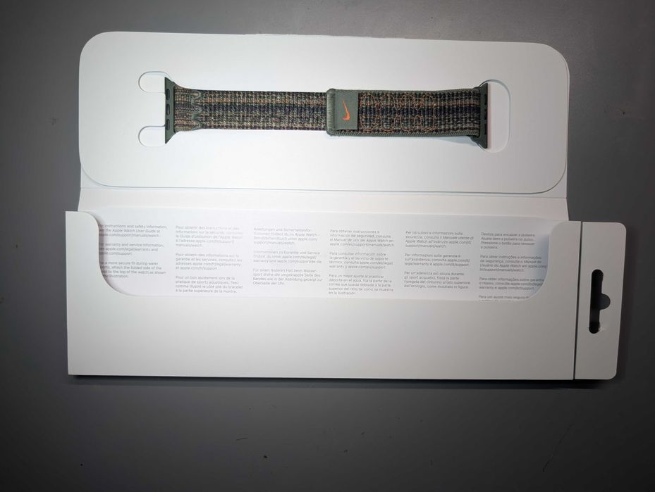 Apple Watch Series 9 41mm + Nike Sport Loop Banda