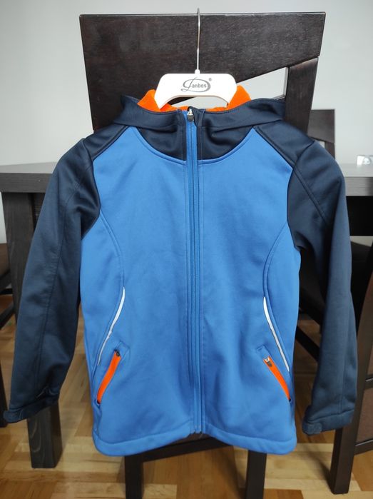 Kurtka Softshell rozmiar 122/128