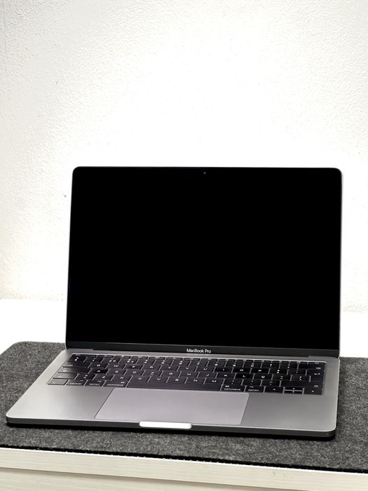 MacBook Pro 13,3” 2019/ i7/ 16GB RAM