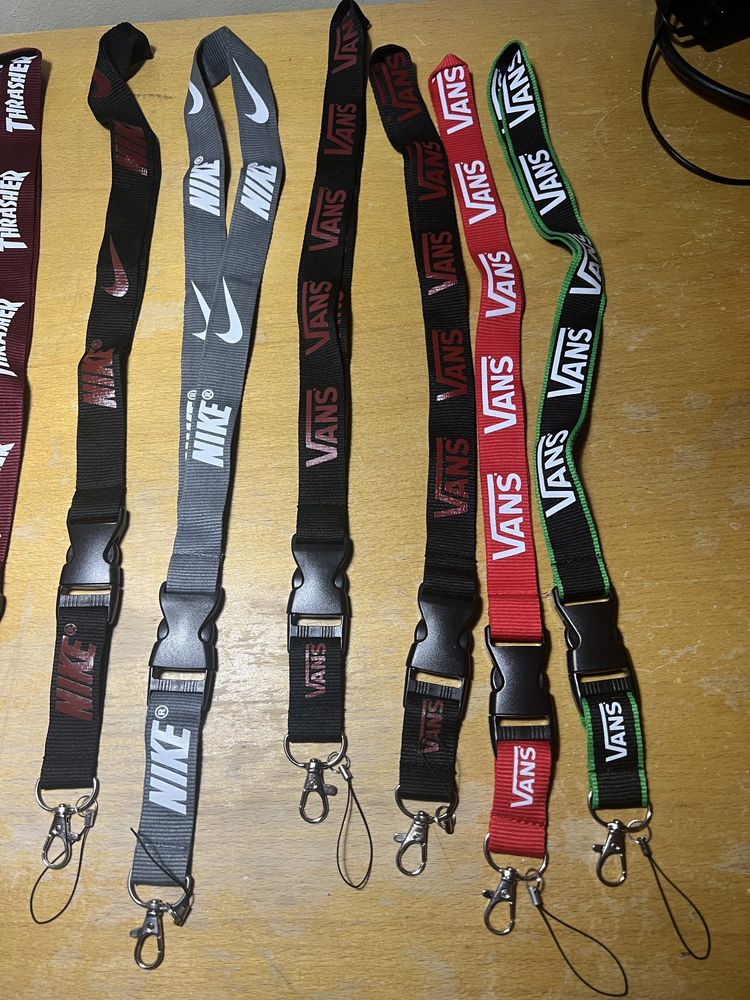 Fitas pra porta chaves , supreme , jordan , off white , vans