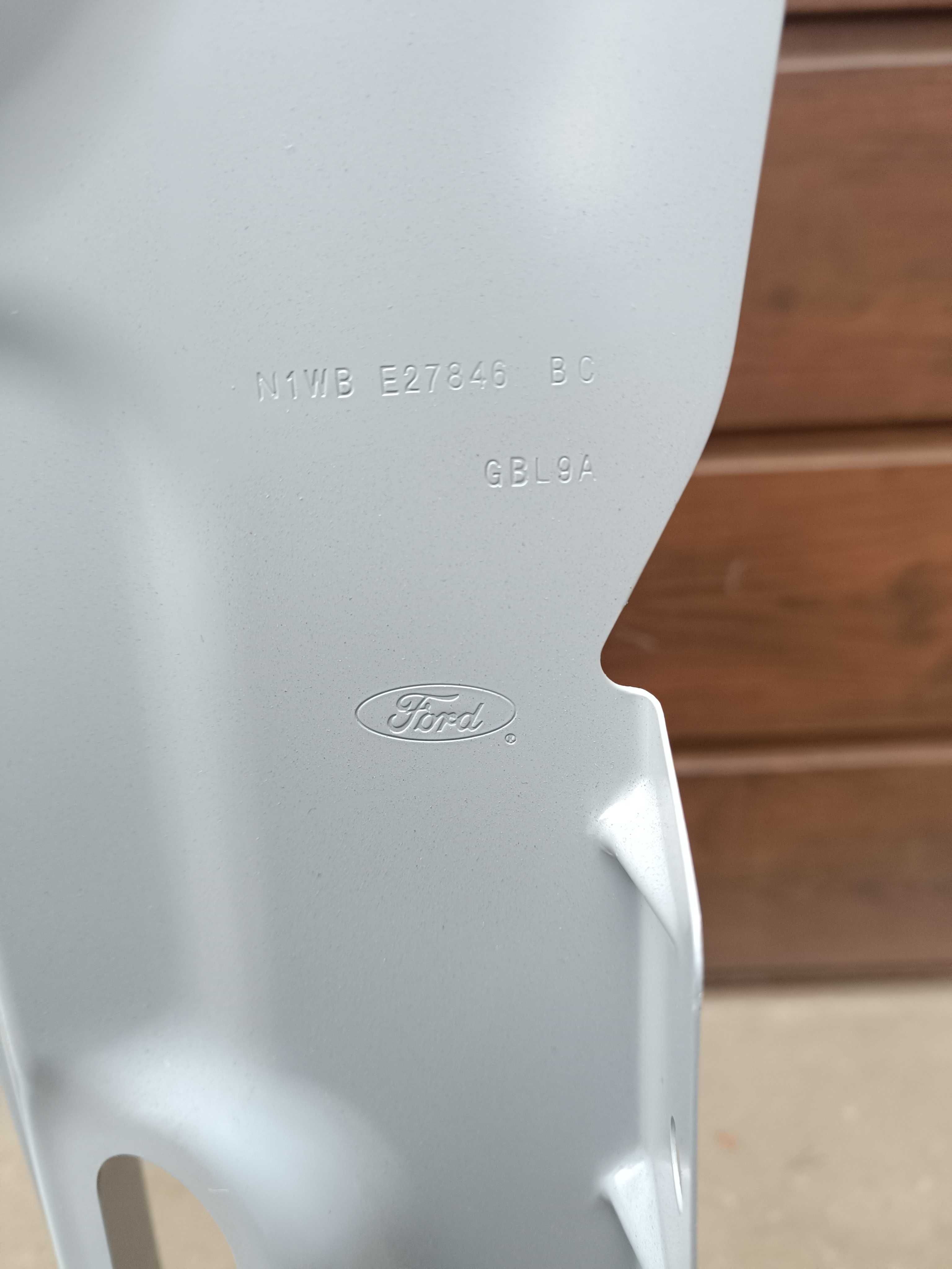 poszycie bok słupek próg Ford Ranger 6 VI