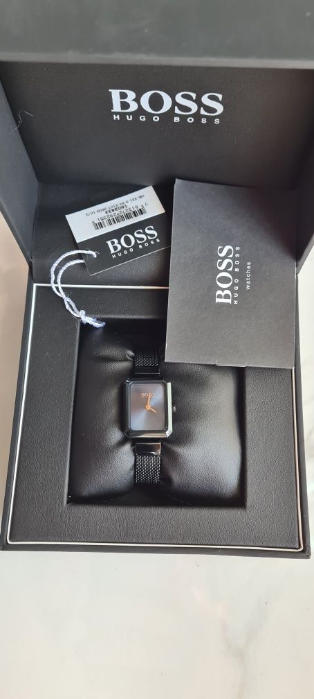 Zegarek Damski Hugo Boss Outletowy Sprzedawany za 30%ceny z rachunkiem