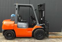 TOYOTA 7FG40 2008r LPG wozek paletowy widlowy przesuw  magazynowy