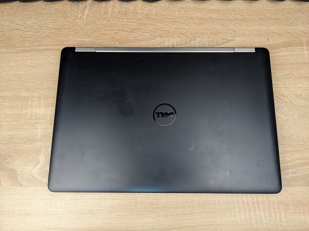 Ноутбук Dell 5570 15.6 i5 6200u 8/128ssd Full hd touch
