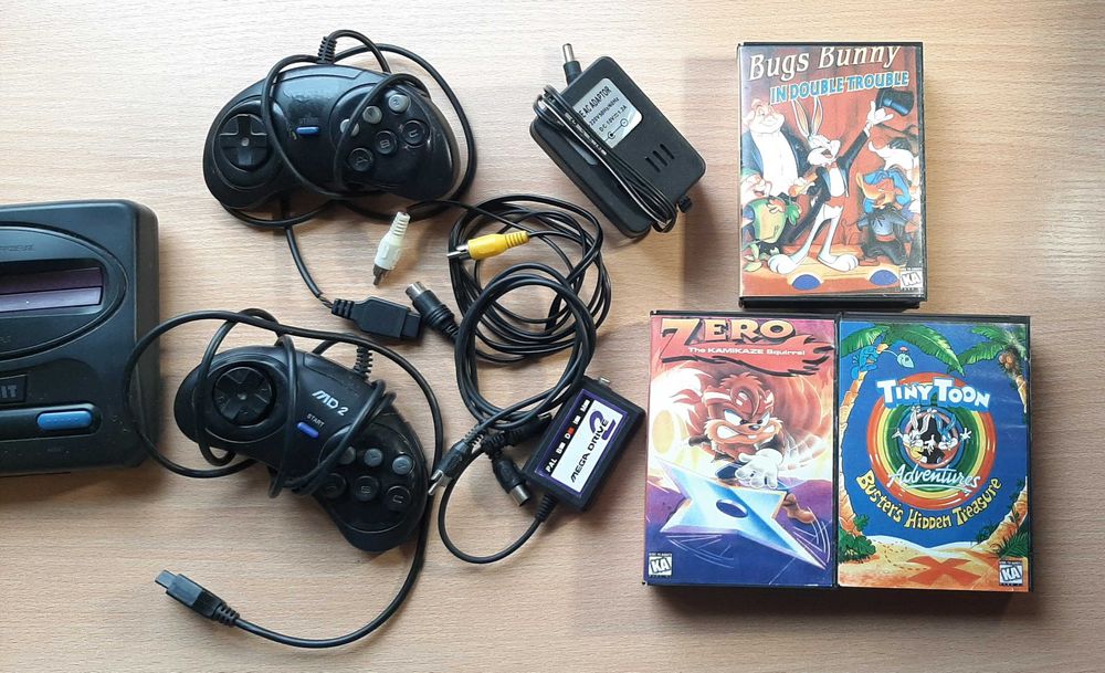 Игровая приставка Sega Mega Drive 2