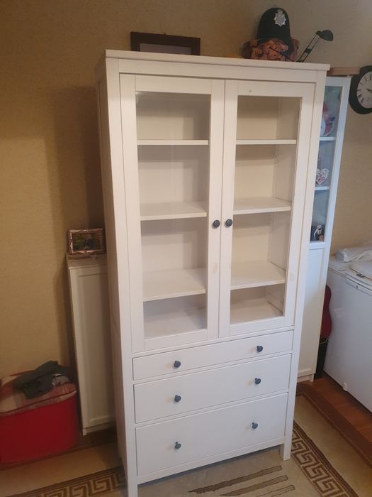 Witryna ikea hemnes