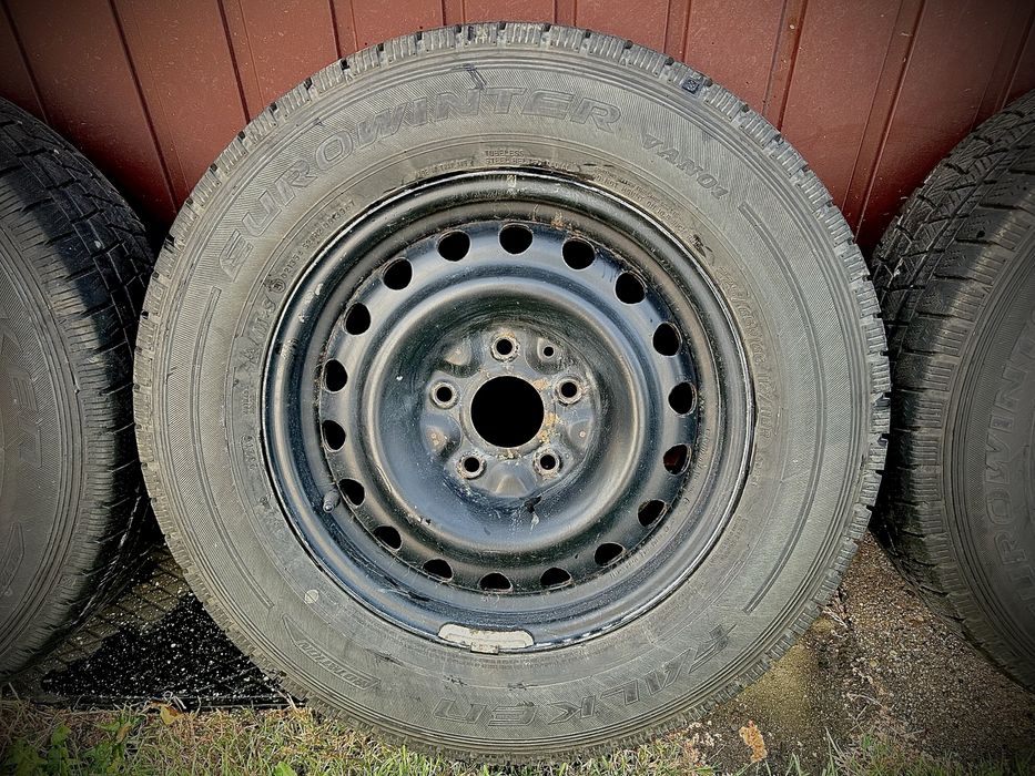 Koła / Opony zimowe FALKEN 225/65/16, Felgi 5x127 (Dodge, Chrysler)